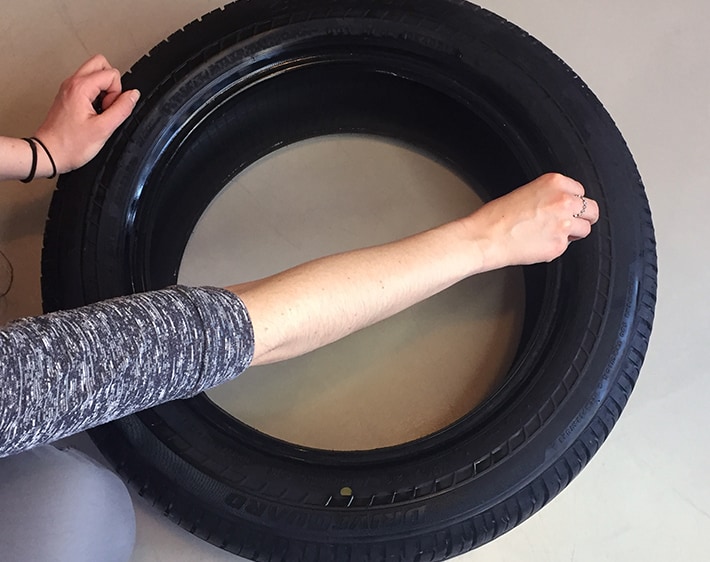 Step 1 - DIY Ottoman - Clean the tire