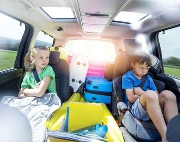 Pack for a FAMILY ROAD TRIP with FOUR KIDS